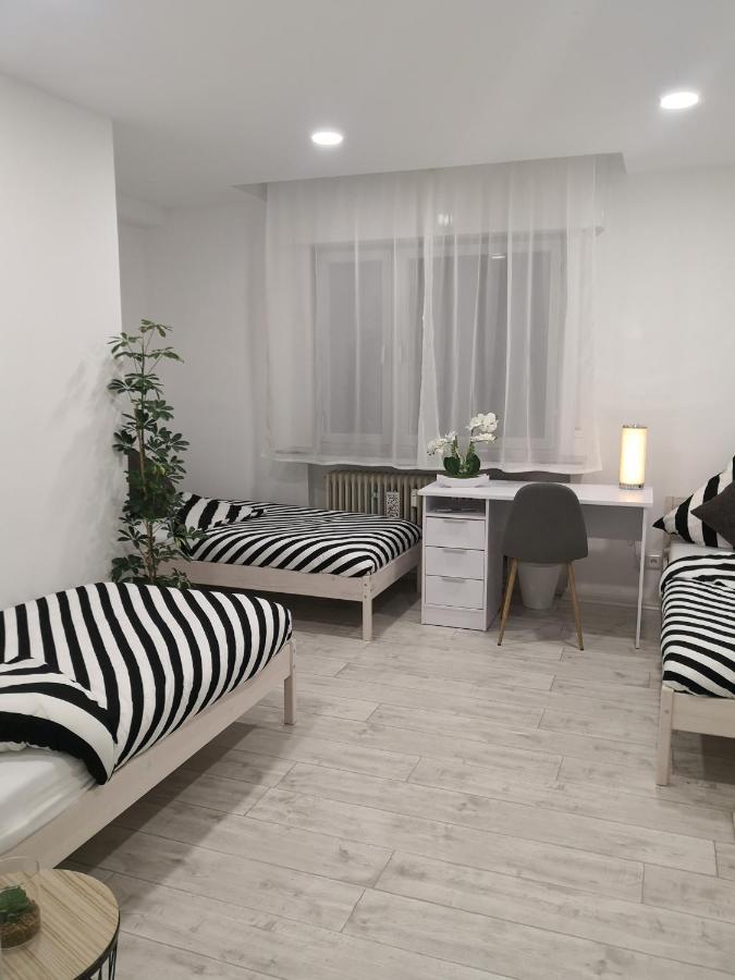 Schoene Und Optimal Gelegene Wohnung Weisskirchen Exterior photo
